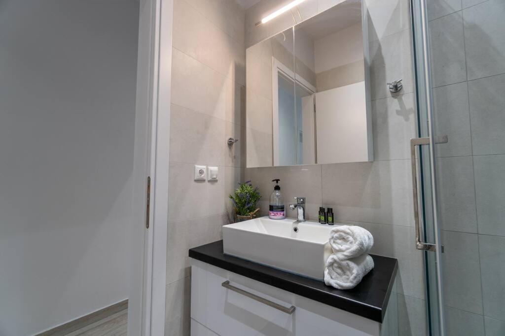Serenita City Center Apartment Corfu  Екстериор снимка